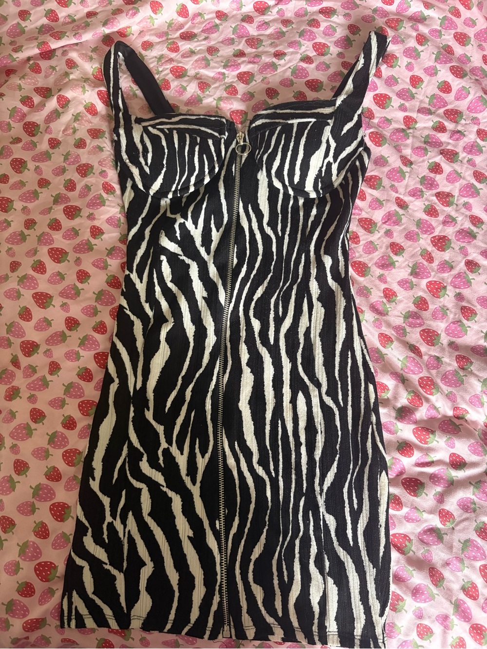 Black and White Zebra Print Bodycon Dress with Front Zip